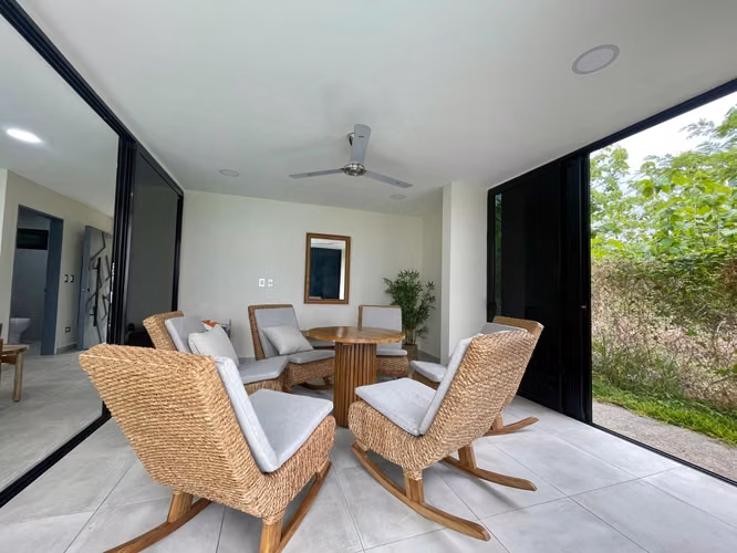 Casa Moderna El Sunzal en Venta, a 5 min. del Tunco | Vista Al Mar | 1342.26 v2 | $990k - Imagen 2