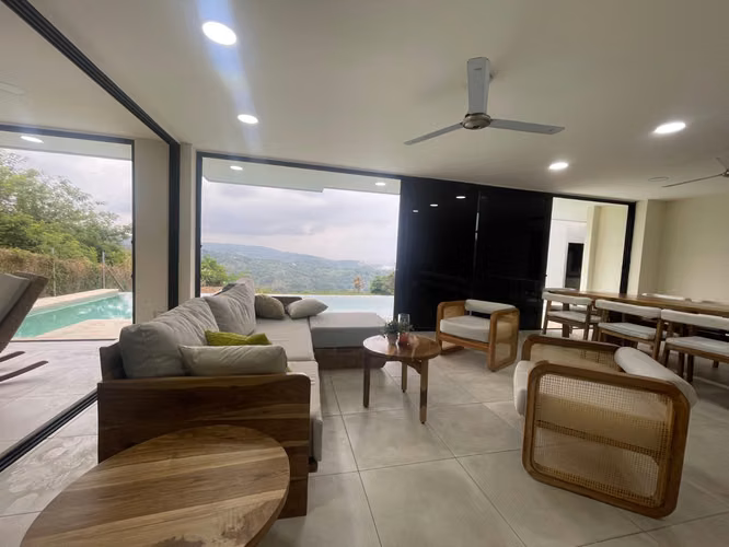 Casa Moderna El Sunzal en Venta, a 5 min. del Tunco | Vista Al Mar | 1342.26 v2 | $990k - Imagen 4