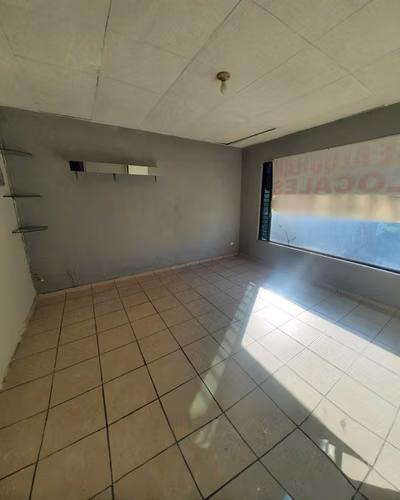 SE ALQUILA LOCAL COMERCIAL