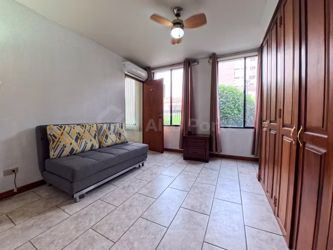 Apartamento en alquiler en San Benito