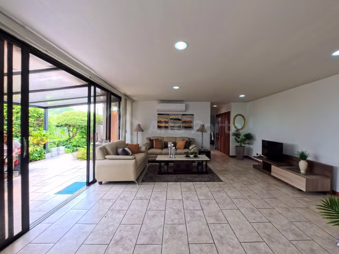 Apartamento en alquiler en San Benito