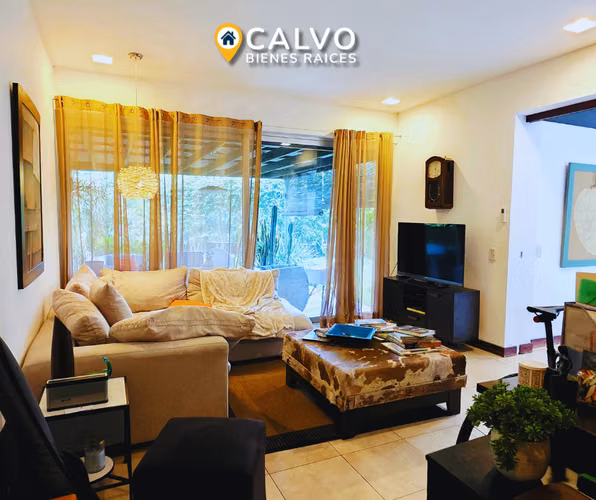 En venta hermosa casa en Residencial Las Piletas III | Santa Tecla - Imagen 5