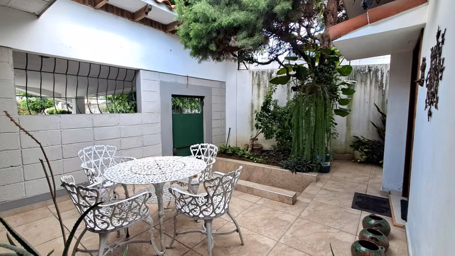 Venta de Casa Remodelada un nivel Res Santa Teresa, San Salvador-zona hospital militar - Imagen 5