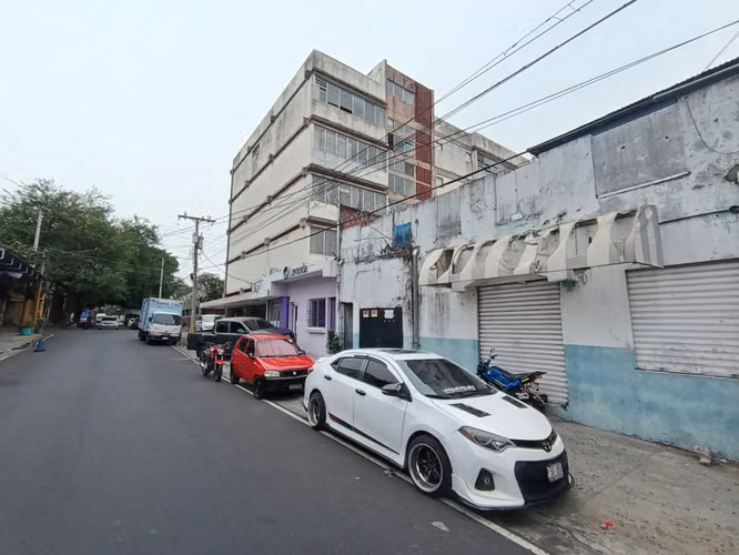 INVERSIONISTA!! VENDO CASA EN CENTRO HISTORICO ZONA DE LA 15 AVENIDA SUR - Imagen 1