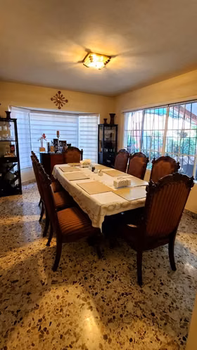 LOMAS DE SAN FRANCISCO, VENDO CASA GRANDE DE ESQUINA CON UBICACION PRIVILEGIADA - Imagen 9