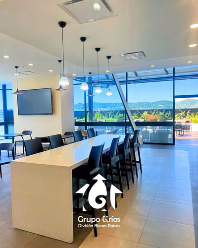ALQUILER-VENTA DE LOCAL TORRE HUMANA