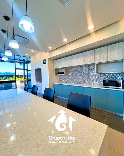 ALQUILER-VENTA DE LOCAL TORRE HUMANA