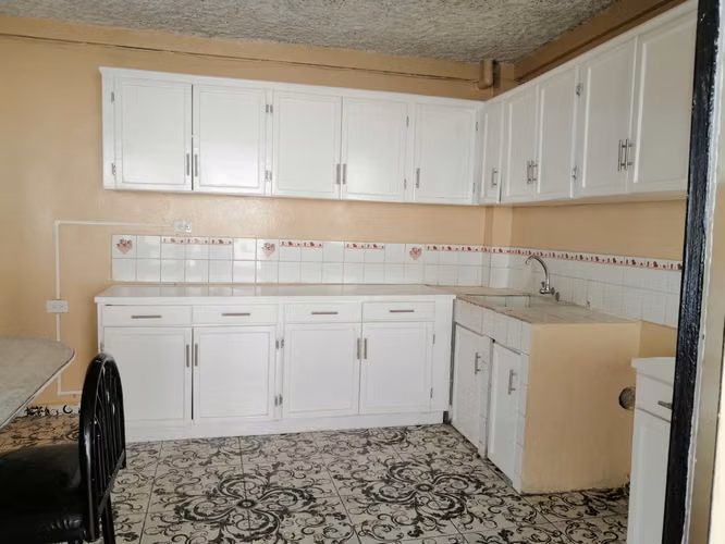 VENTA DE CASA EN SANTA ANA CALLE PRINCIPAL IDEAL PARA VIVIR Y NEGOCIO - Imagen 9