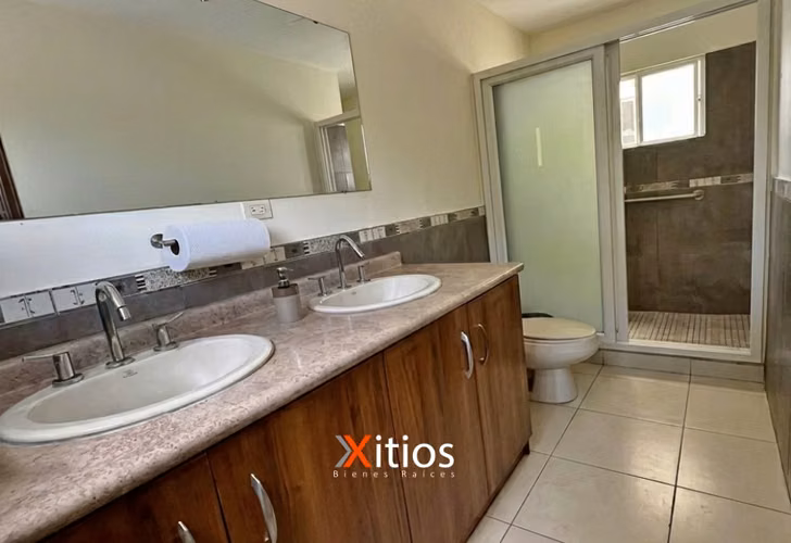 Venta de Casa en Santa Elena Complejo Privado - Imagen 7