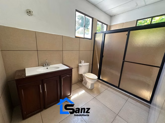 CASA AMPLIA EN VENTA EN RESID. DE PLAYA " LAS VERANERAS", LOS COBANOS -SONSONATE