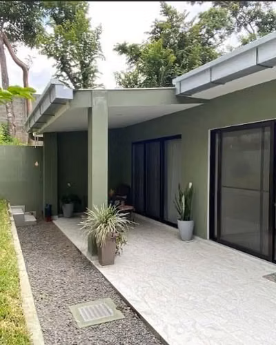  *CASA MODERNA EN CUMBRES DE PEÑAFLOR