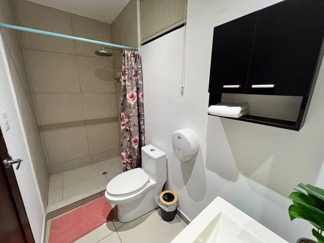 Apartamento amueblado en alquiler – Colonia Escalón - Imagen 6