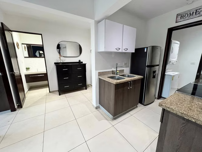 Apartamento amueblado en alquiler – Colonia Escalón - Imagen 4