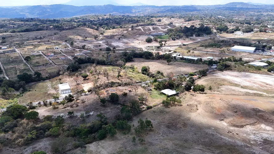 Terreno en venta a 200 de LEMUS HOME ILOBASCO