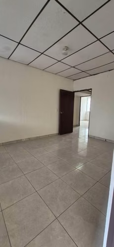 #SanMiguel Alquilo Local Medico Profesional 4 Clínicas 1 sala grande