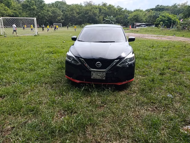 2019 Nissan sentra transparencia, estilo y mantenimiento al dÍa! - Imagen 2