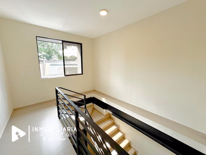 Casa a Estrenar por Av. Bernal y cerca de Metrocentro $229k