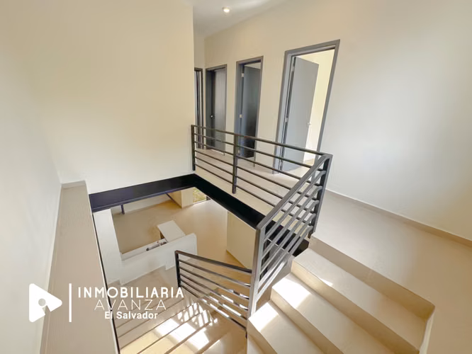 Casa a Estrenar por Av. Bernal y cerca de Metrocentro $229k