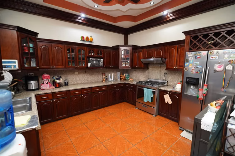 SE VENDE CASA FULL AMUEBLADA EN SAN MIGUEL - Imagen 5