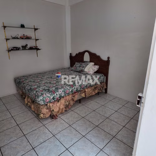SANTA ANA CENTRO, CASA EN VENTA. Z BARRIO SAN LORENZO