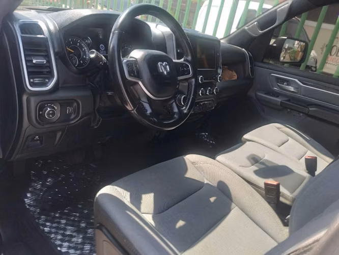 Dodge ram diesel 4x4 2021