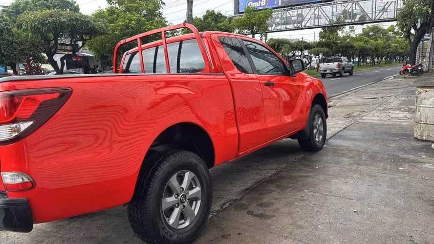 MAZDA BT AGENCIA NUNCA CHOCADO