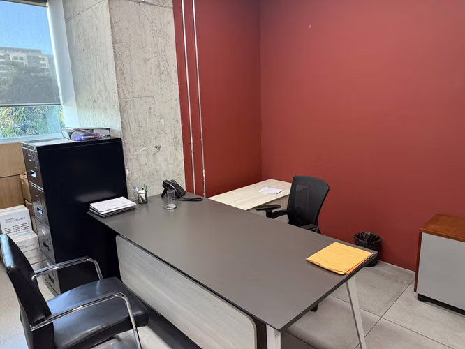 OFICINA CORPORATIVA EN VENTA EN TORRE QUATTRO, COLONIA ESCALON