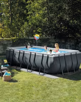 Piscina rectangular sobre el suelo con estructura Ultra XTR® y bomba con filtro de arena - 18' x 9' x 52"