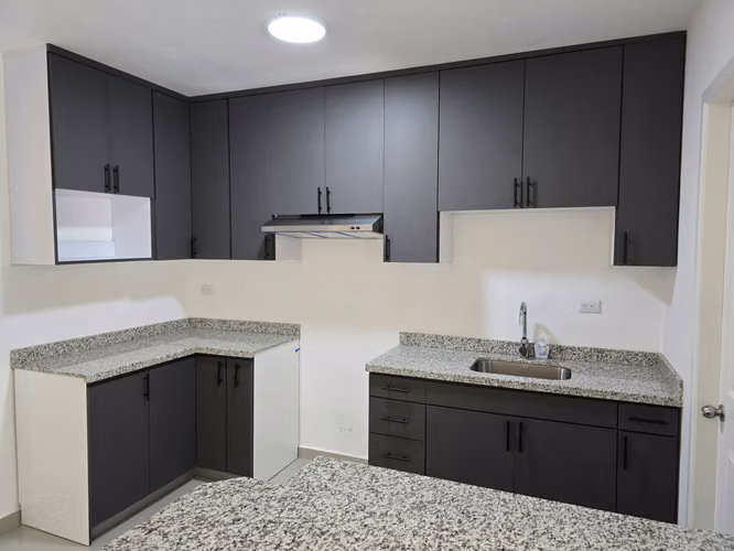 VENDO EN JACARANDAS(LOURDES) CASA REMODELADA, CON BUENOS ACABADOS - Imagen 4
