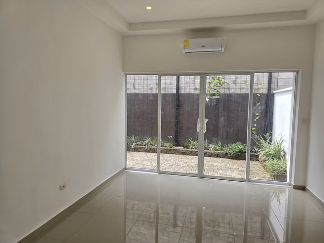 VENDO EN JACARANDAS(LOURDES) CASA REMODELADA, CON BUENOS ACABADOS - Imagen 5