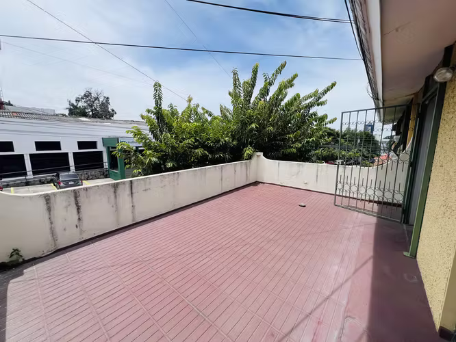 EN ALQUILER LOCAL | COLONIA ESCALÓN