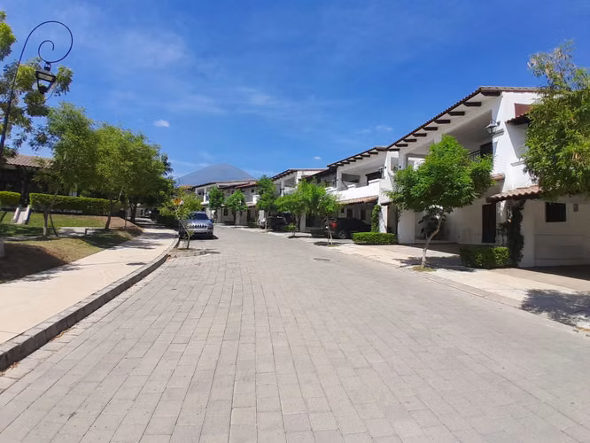 Casa en Venta en Res. San Andrés, San Miguel - Imagen 2