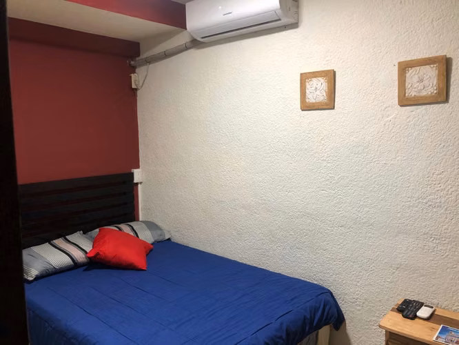 Alquiler de Habitaciones Amuebladas para una, dos o tres personas
