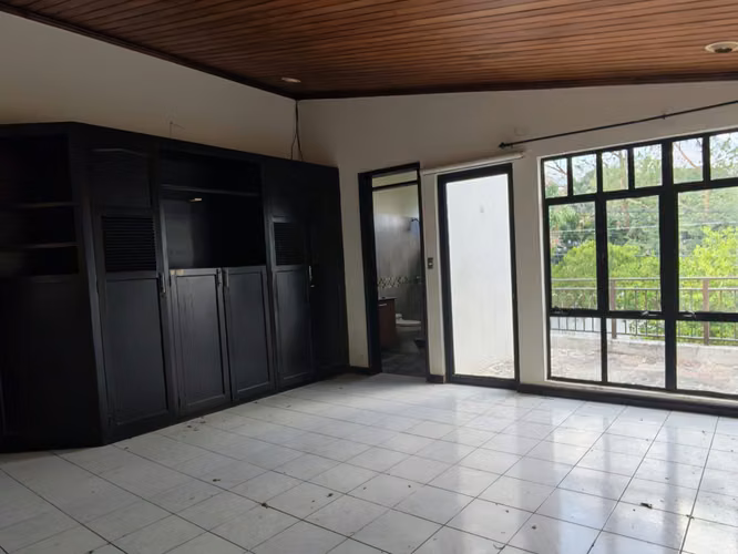 Casa en Alquiler – Zona Exclusiva, San Benito