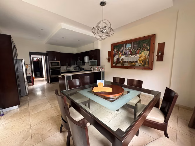 SE VENDE CASA RESIDENCIAL LOS SUEÑOS, MODERNA, terreno 850 v²y 650 m
