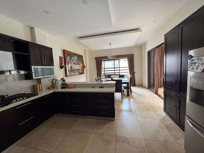 SE VENDE CASA RESIDENCIAL LOS SUEÑOS, MODERNA, terreno 850 v²y 650 m