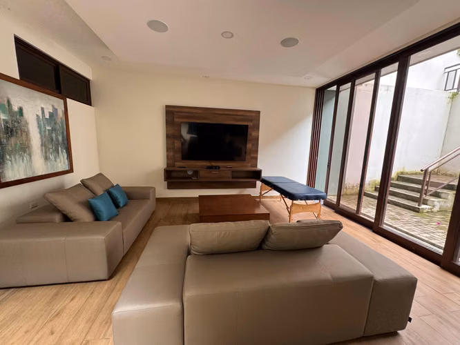 SE VENDE CASA RESIDENCIAL LOS SUEÑOS, MODERNA, terreno 850 v²y 650 m