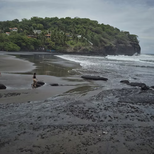 VENTA  LINDO RANCHO   EN PLAYA PRIVADA,  LA LIBERTAD