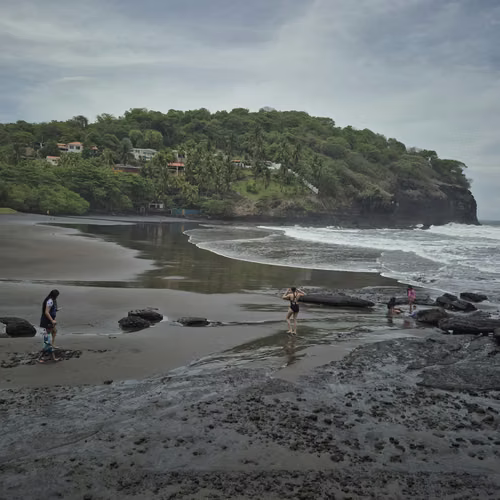 VENTA  LINDO RANCHO   EN PLAYA PRIVADA,  LA LIBERTAD