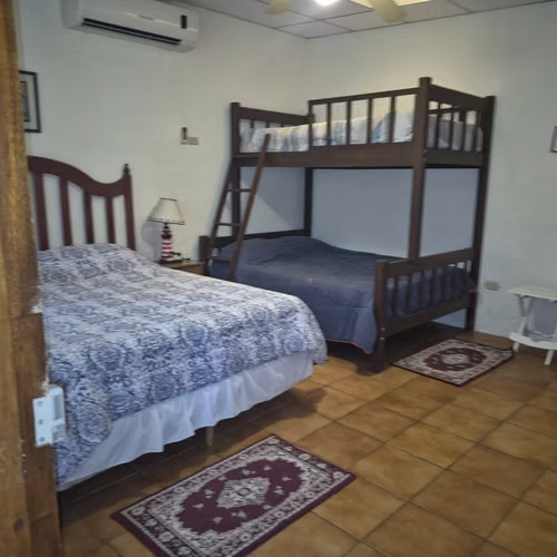 VENTA  LINDO RANCHO   EN PLAYA PRIVADA,  LA LIBERTAD