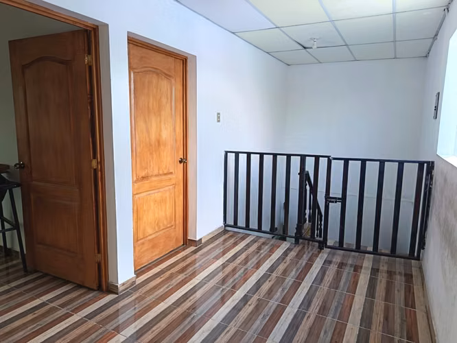 CASA CERCA MERCADO SAN MIGUELITO SAN SALVADOR