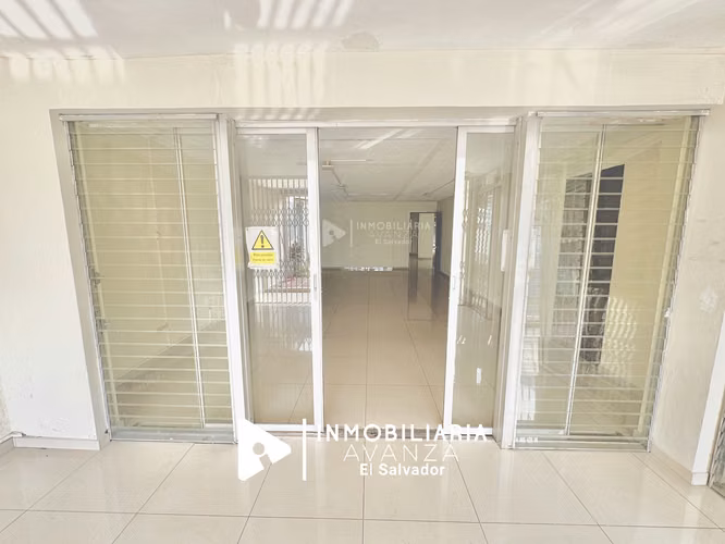 Casa-oficina Col. San Francisco | 550 m² y 7 parqueos