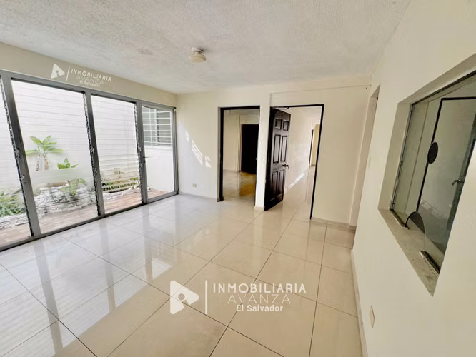 Casa-oficina Col. San Francisco | 550 m² y 7 parqueos
