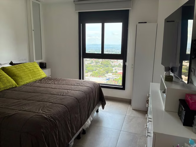 Alquiler exclusivo apartamento con preciosa vista, full muebles Torre 105, Escalon - Imagen 11