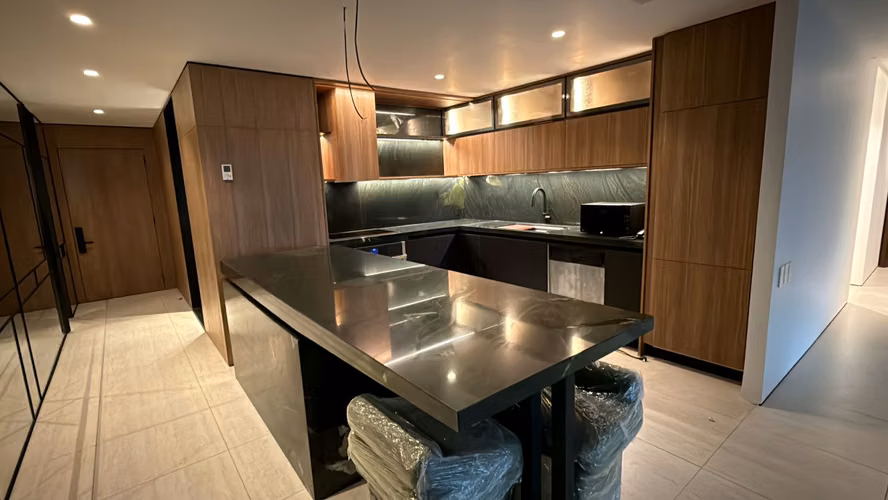 American Male looking for Roommate Torre CASA 5 San Benito