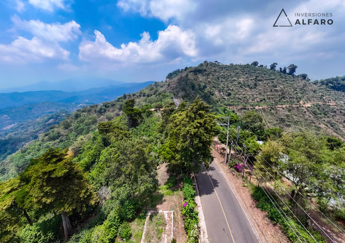 Terreno de 1581 m2 en Jayaque frente a carretera - Imagen 10