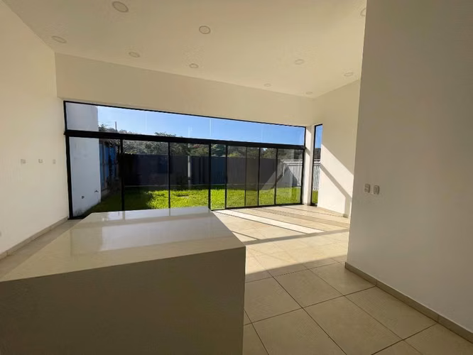 Renta de bonita casa moderna de 1 planta, en Res. La Florida, Nvo. Cuscatlán - Imagen 5
