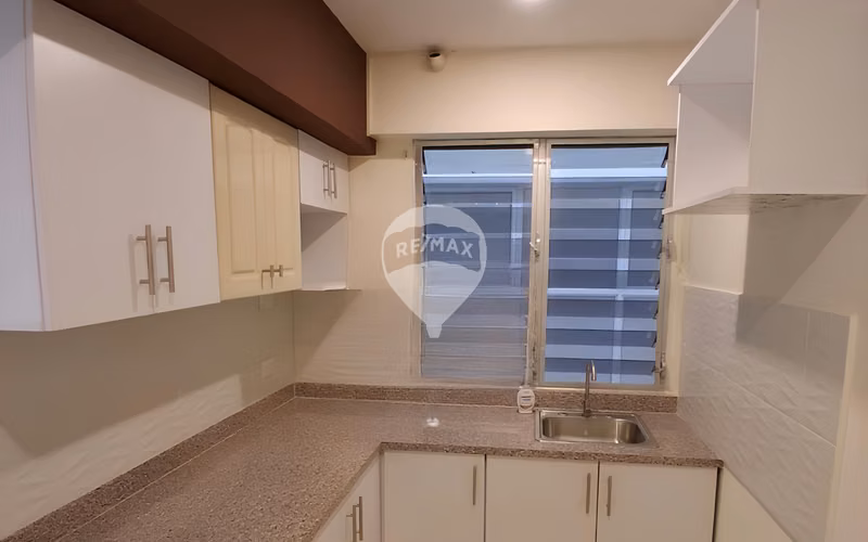 Alq. | Apto. | San Benito Flats