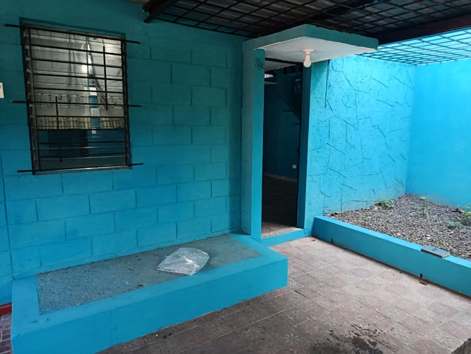 Alquiler de Casa en Reparto Venecia, Calle al Matazano, contiguo a Santa Lucía, Soyapango