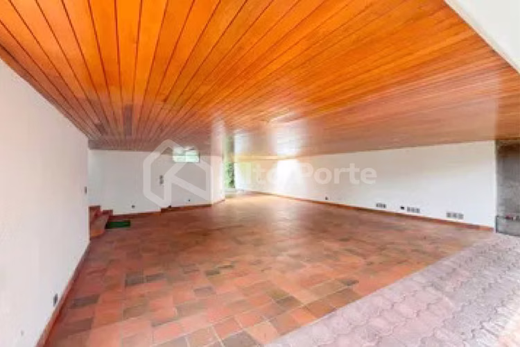Casa comercial en venta en San Benito